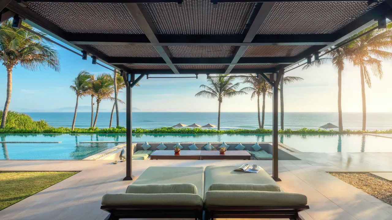 Beachfront Grand Pool Villa